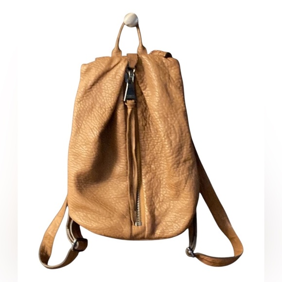 ✨ Aimee Kestenberg Leather Cognac Backpack - Picture 2 of 7